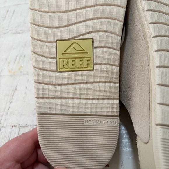 Reef Ojai Two Bar Sandals NWT size 9 Vintage Cream Suede Footbed Slip Ons - Picture 10 of 12